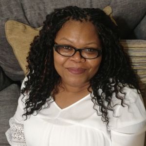 Meet your Posher, Felicia